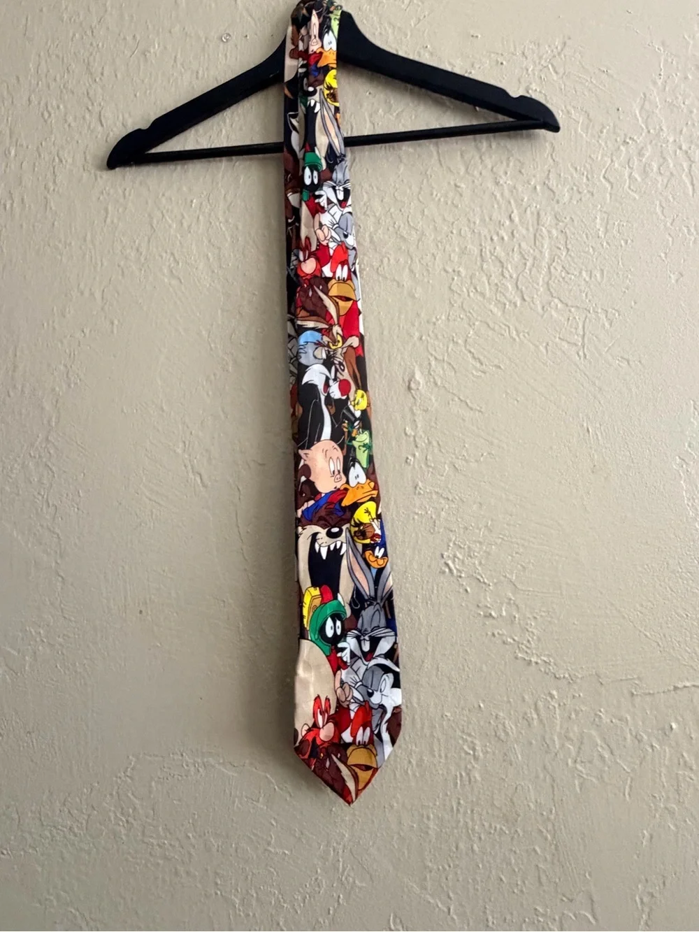 Vintage Warner Bros. Looney Tunes Character Tie - Black & Red Accents